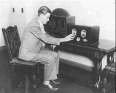 贝尔德发明电视机的时间,贝尔德发明的电视是真的吗