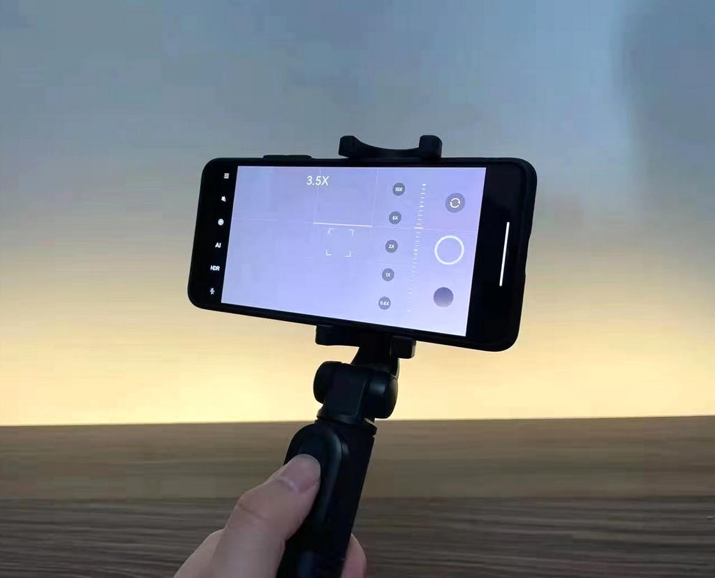 带遥控自拍支架最新款拍摄神器,便携自拍杆神器