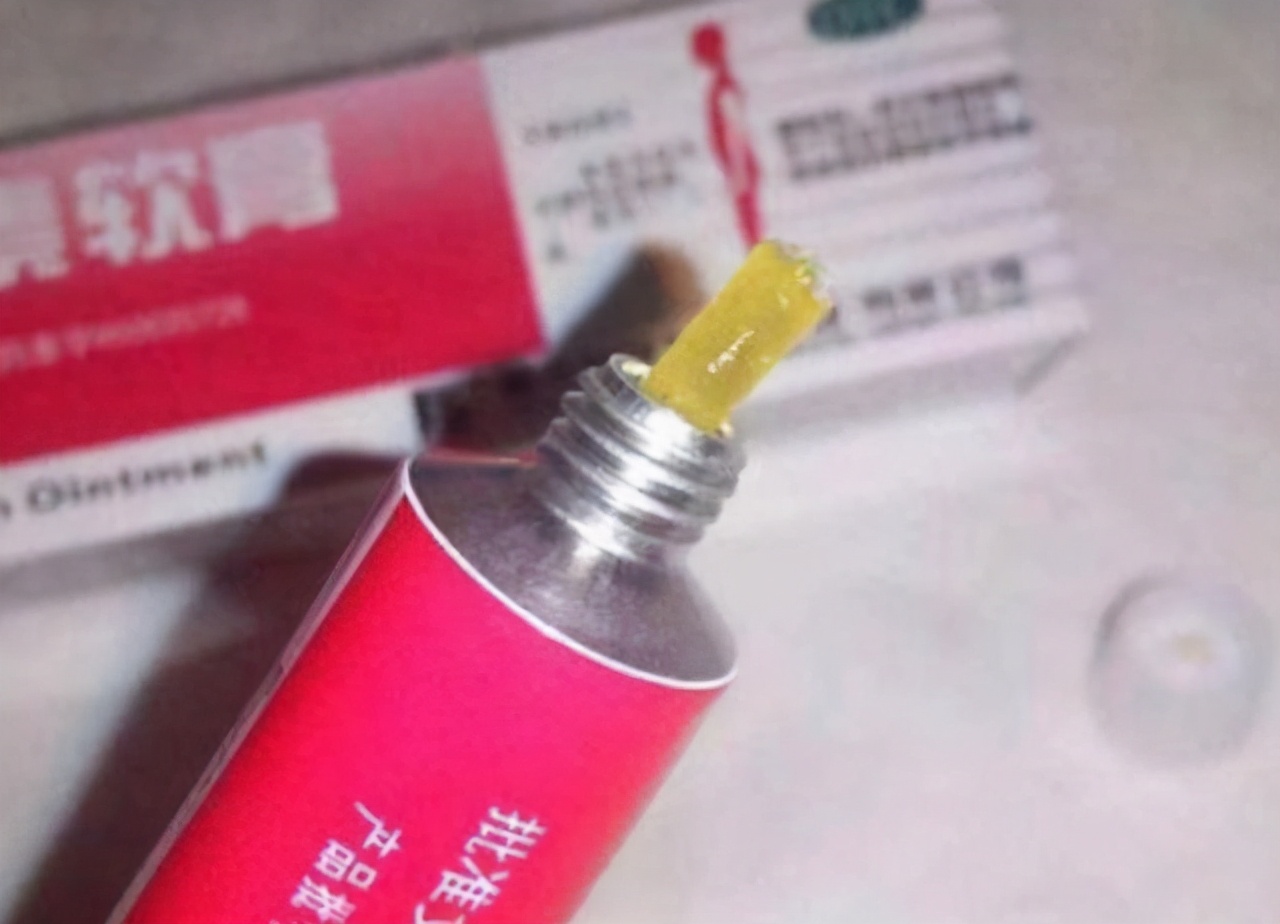 红霉素软膏放到家里有什么好处,红霉素软膏对于妇科的作用