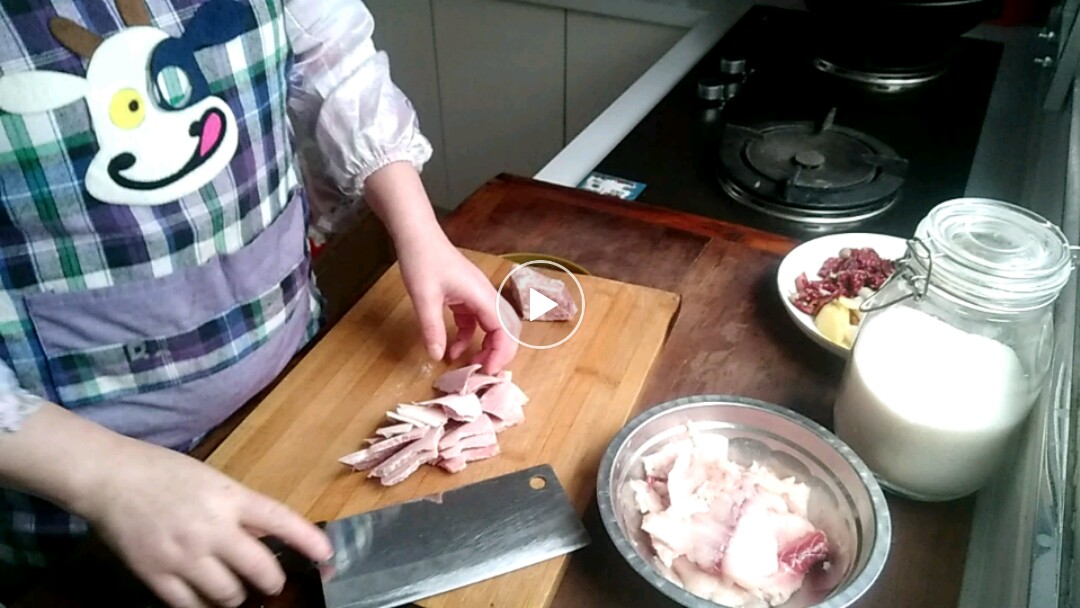 冷冻鱼皮做鱼肉丸子,带刺鱼肉生汆丸子的做法