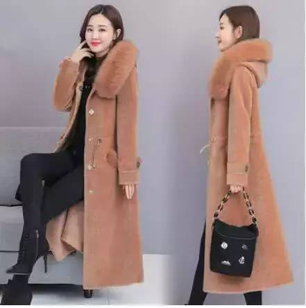 小个子面包服搭配休闲绒牛仔裤,棕色面包服穿什么裤子好看