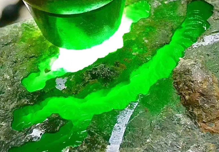 怎样才能买到又便宜又好的翡翠,怎么才能买到真的翡翠