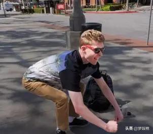 草根变顶级富豪,全球零售巨头沃尔玛