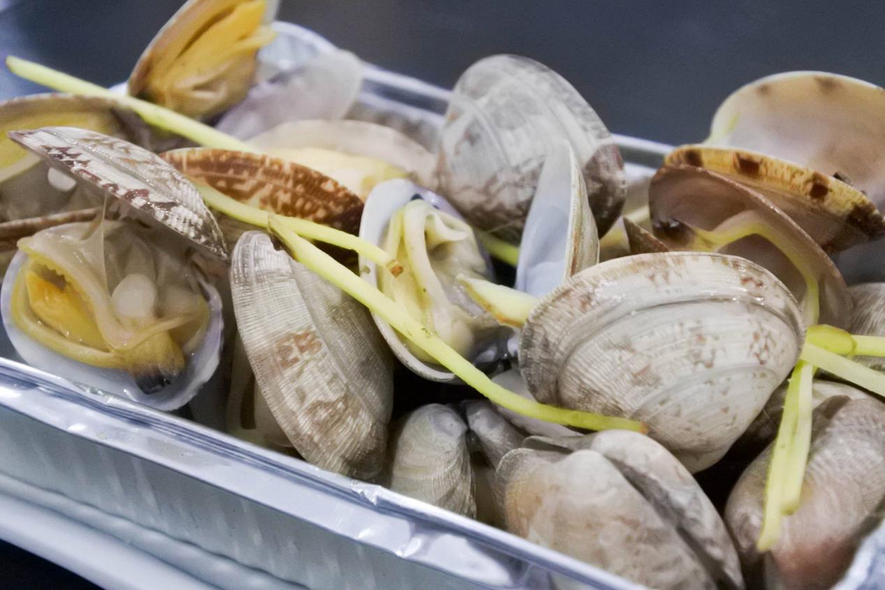 如何判断花蛤是否炒熟,如何辨别花蛤是否是活的