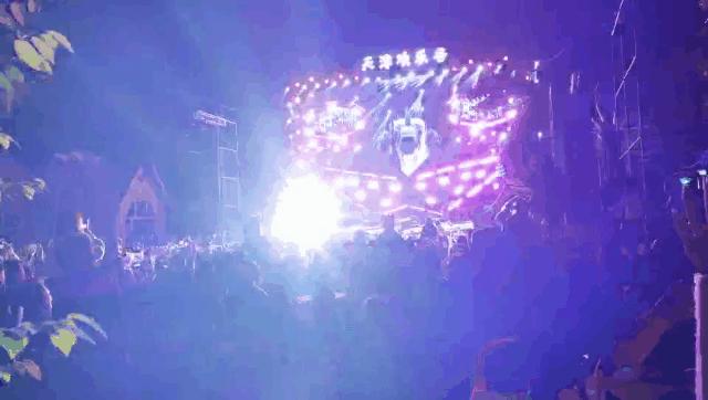 天津欢乐谷外面图片,天津欢乐谷2021万圣节灯光秀