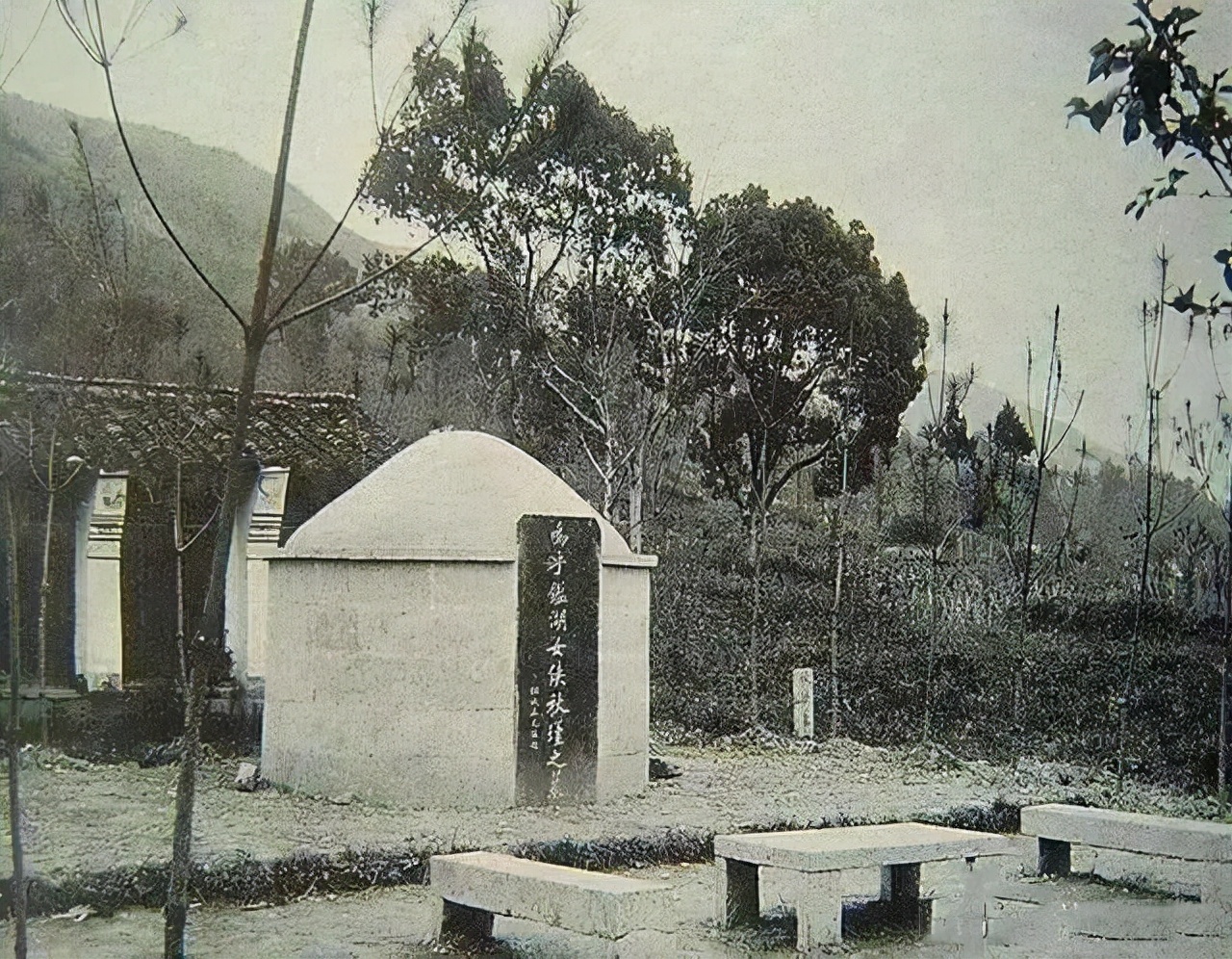 秋瑾：放弃做官太太，为封建女性发声倡导革命，死前曾遭丈夫家暴