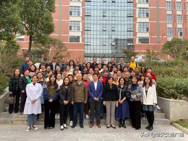 解康护产业燃眉急培养老育幼主力军三峡职院启动“湖北护工”养老护理员、育婴员首期培训