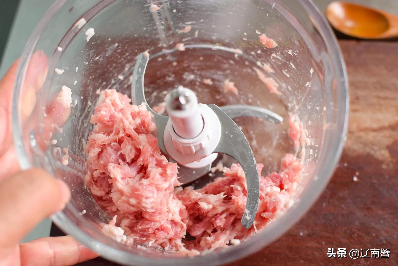 干菜包子掺什么蒸好吃,梅干菜肉包子馅蒸40分钟