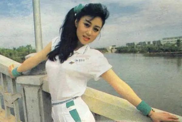 利智李连杰何鸿燊三人故事,利智迷倒赌王