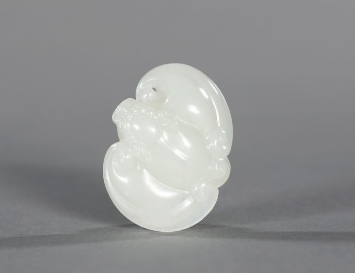 和田玉打灯光圈越小密度越好吗,和田玉是不是密度越高越好呢