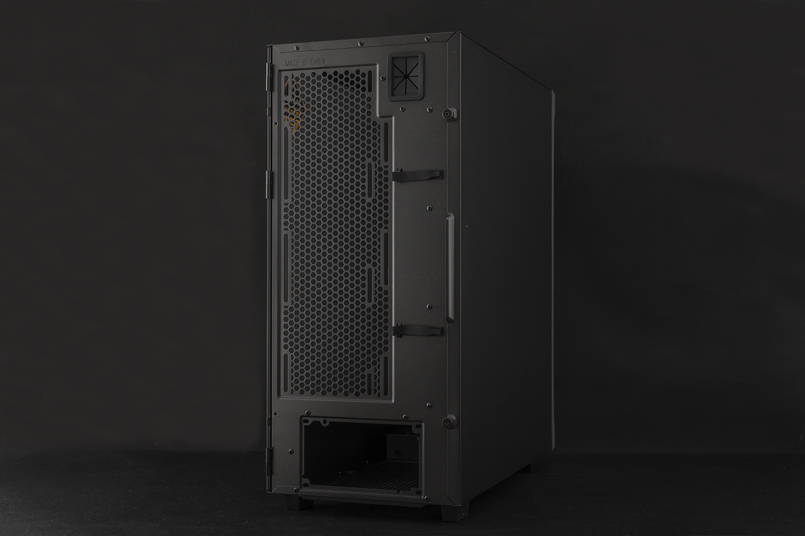 装了这个灯，我就是这条街最靓的仔，玩转全塔RGB主机