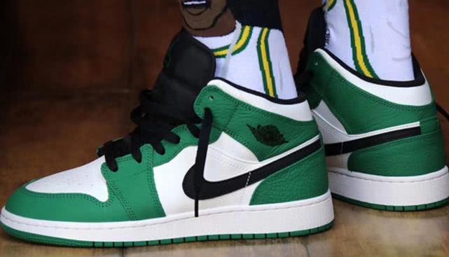 你的鞋柜里不能没有一双球鞋,你的鞋柜里有这么一双小脏鞋吗