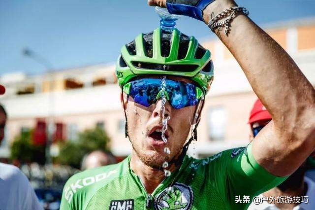 人在高温下中暑的时候有什么反应,人为什么会热中暑