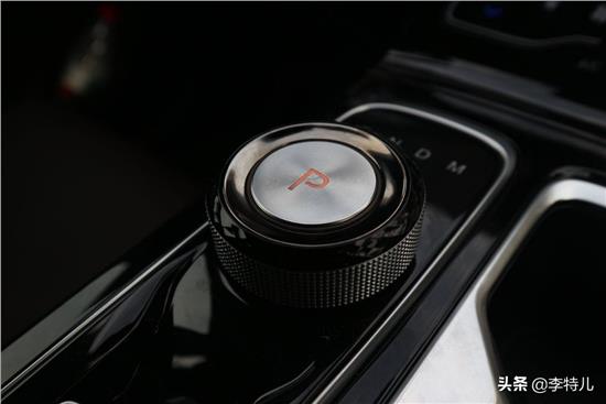 宝石蓝最好看的车型,宝石蓝车给人的感觉