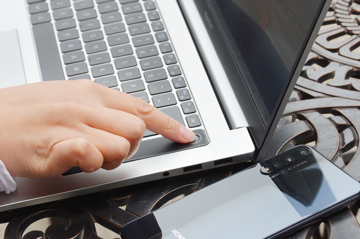 荣耀magicbookpro16集显版生态,荣耀magicbookpro2019款打游戏