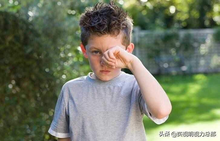 幼儿散光400度能矫正回来吗,散光可以矫正过来吗200多度