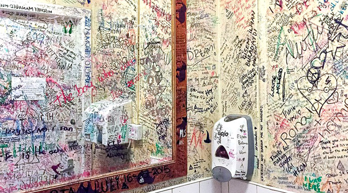 英国爱丁堡房价最新价格,英国爱丁堡全景图