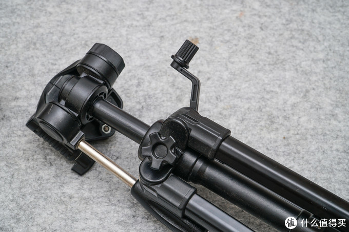 如何选择摄影独脚架,独脚架和三脚架怎么选