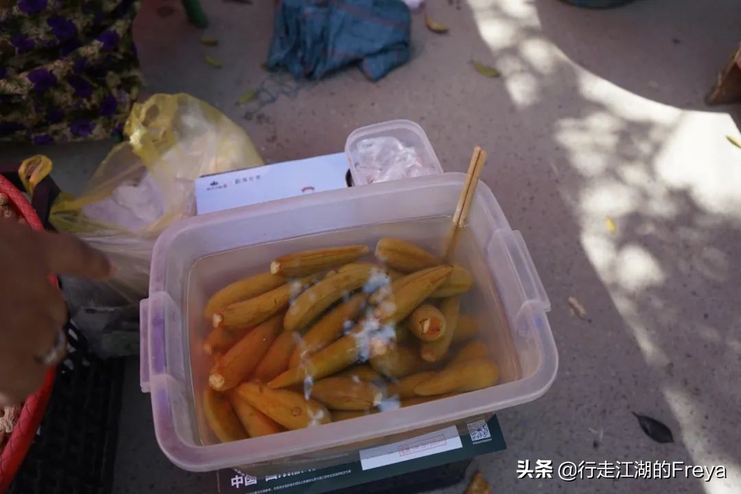 西双版纳傣族村寨赶集,西双版纳星期五赶集