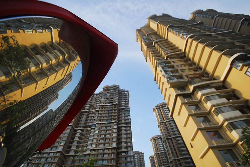 同一栋楼为啥西户比东户更有价值,同一栋楼东边户和中间户哪个好