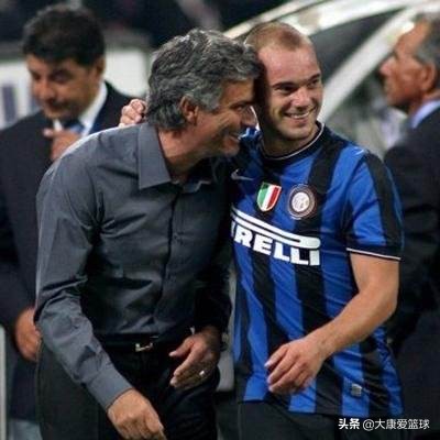 罗本斯内德范佩西国家队合影,罗本与范佩西