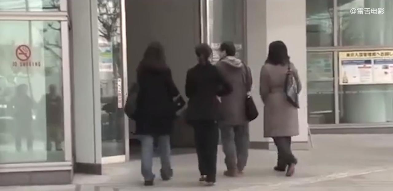 中国人放弃国籍跑去日本，结果成了黑户口，打工都没人要！纪录片