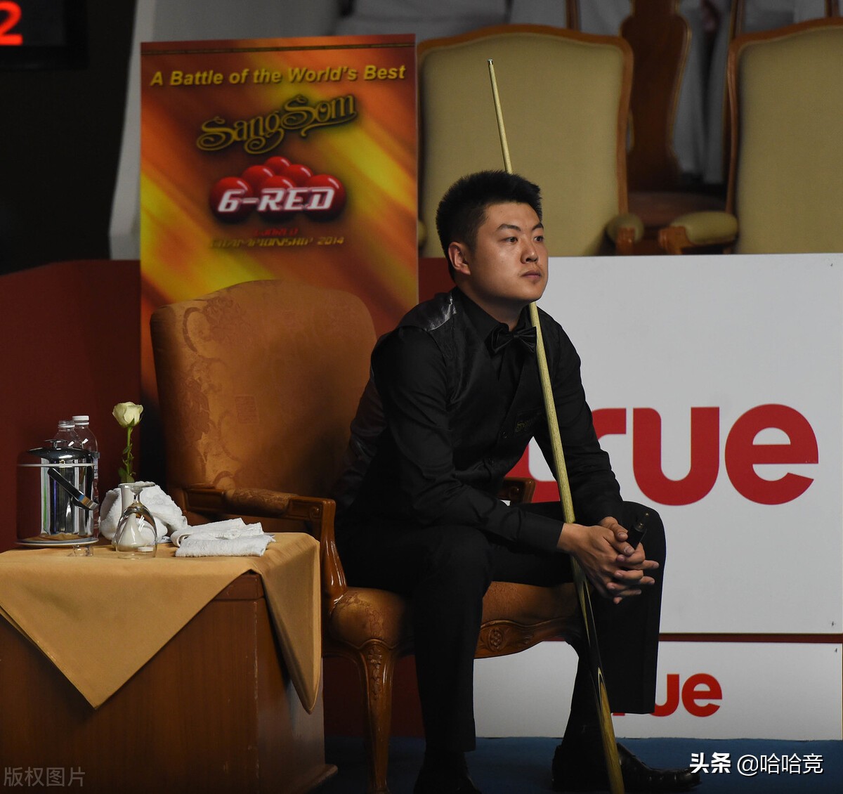 前中国*诺斯**克二师兄宝刀未老,4比1逆转同胞小将,肖国栋苦战晋级