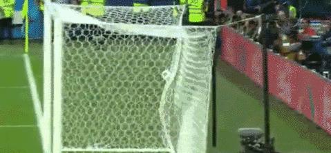 如何加快足球触球频率,足球第一脚触球视频