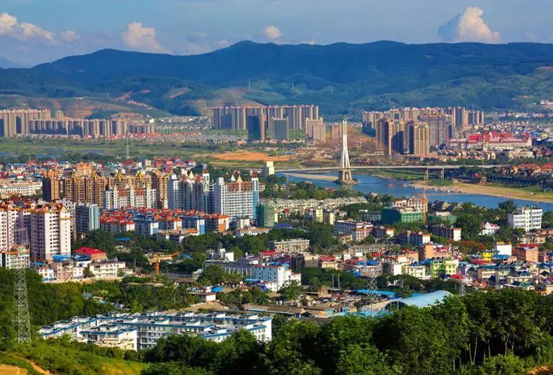 中老昆万铁路即将通车,中老昆万铁路隧道全线贯通