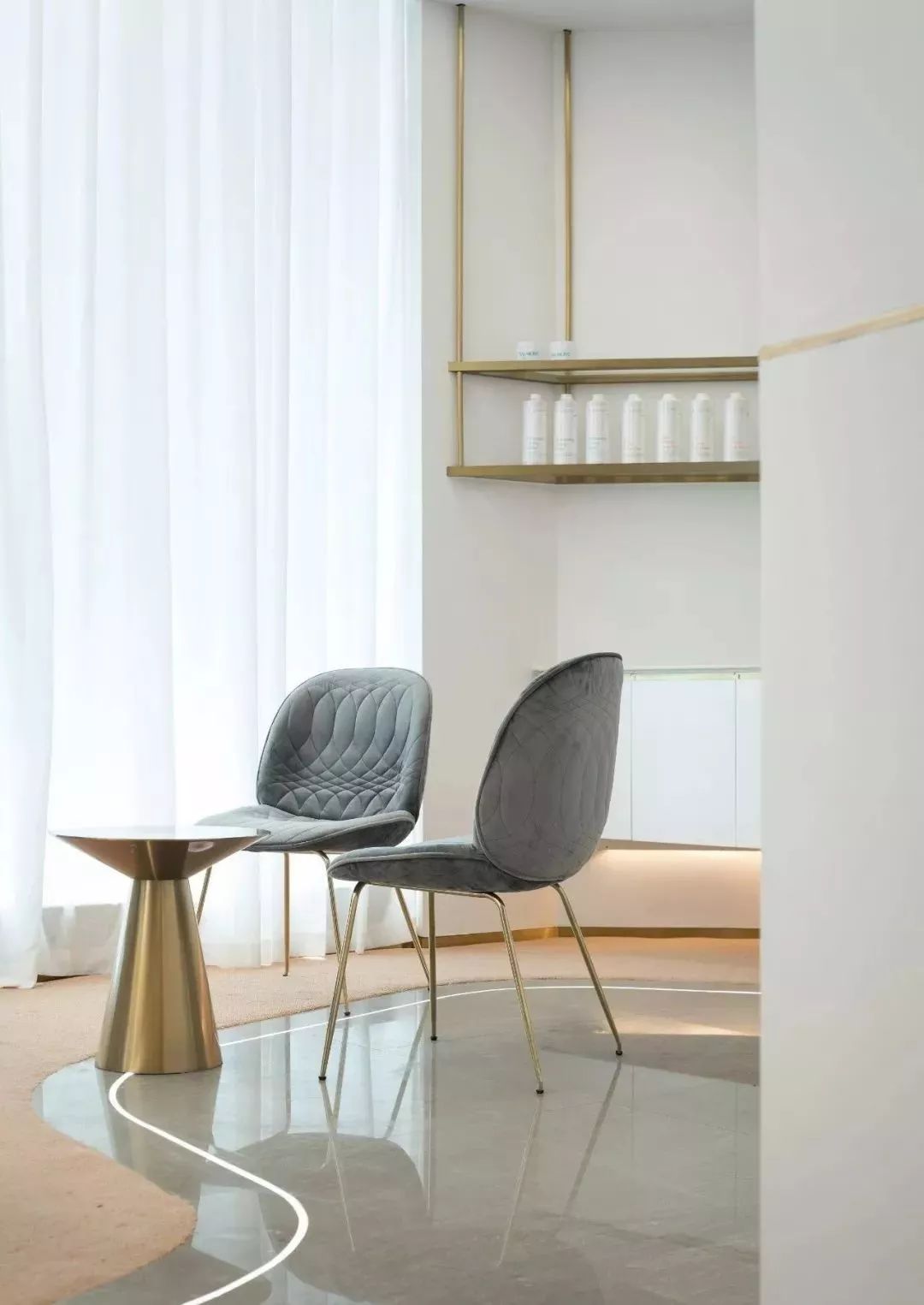 miho绫宠嵎鑲や綋缇庡涓績鏂板厜閲屽簵,miho绫宠嵎鑲や綋缇庡涓績鍥㈣喘