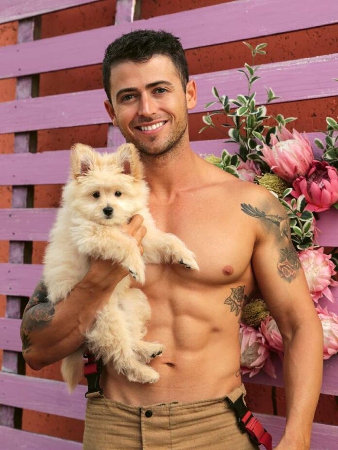 澳大利亚消防员圣诞特辑,澳洲消防员慈善日历