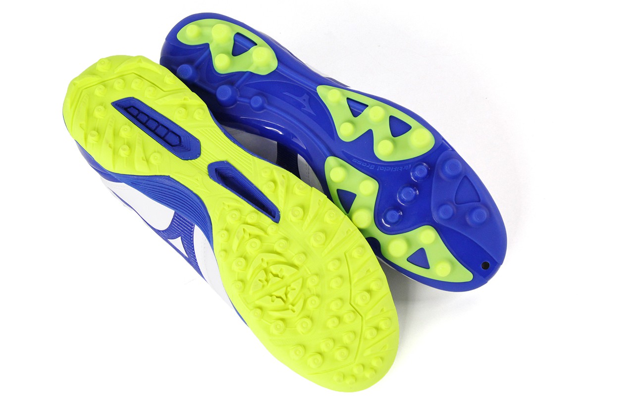 靠的是过硬的品质和口碑,美津浓moreliaas实战