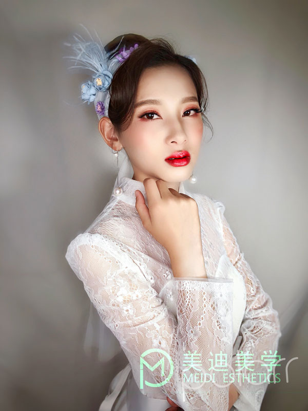 教育头条！美迪美学副校长荣获2018中国美妆学校艺匠名师