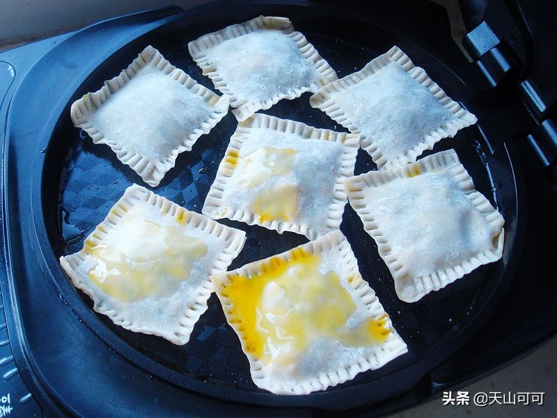 馄饨皮没吃完可以做什么,家里剩下馄饨皮怎么吃