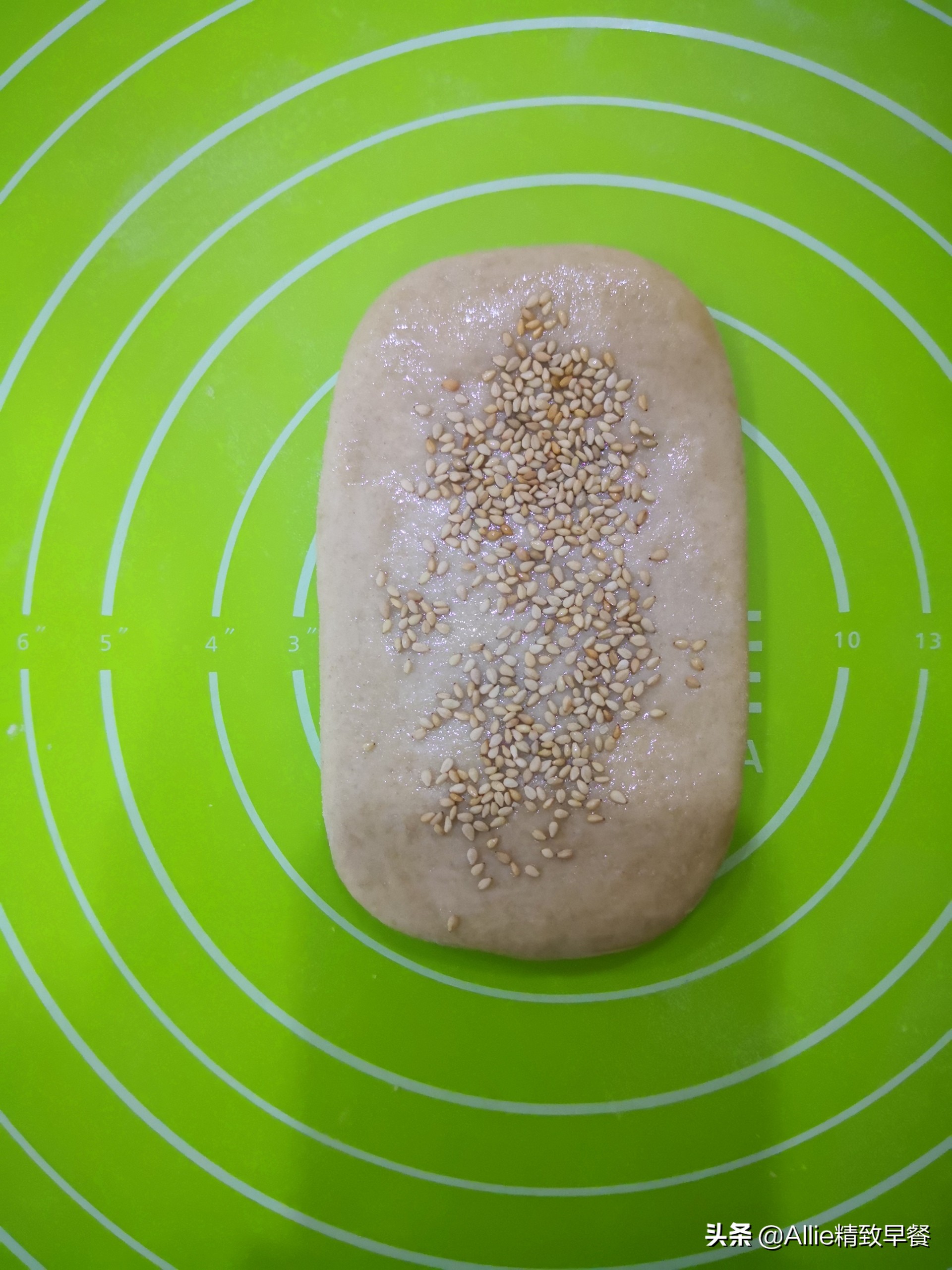 酥酥烧饼正宗做法,五香酥烧饼做法大全