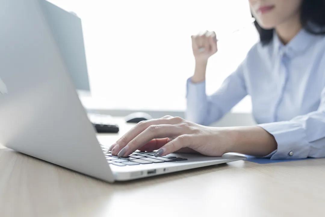 落枕变成颈椎病,反复落枕是颈椎病的前兆