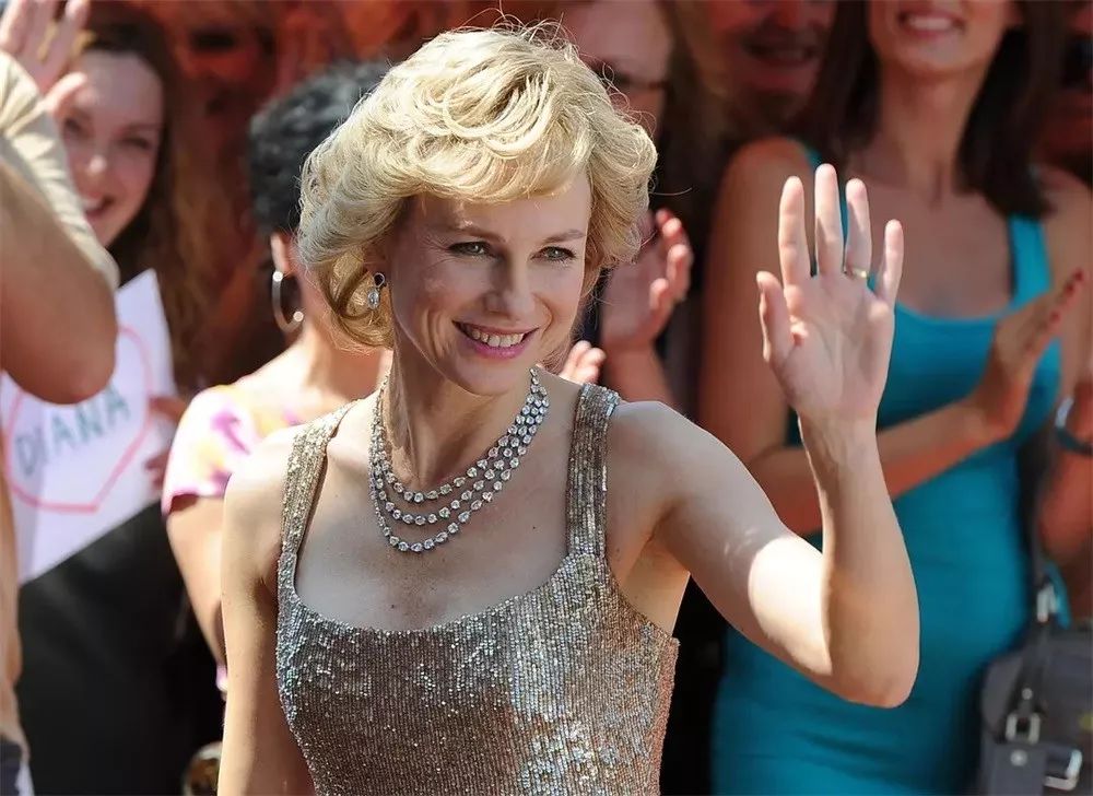 电影中真正的珠宝,鸽子蛋珠宝