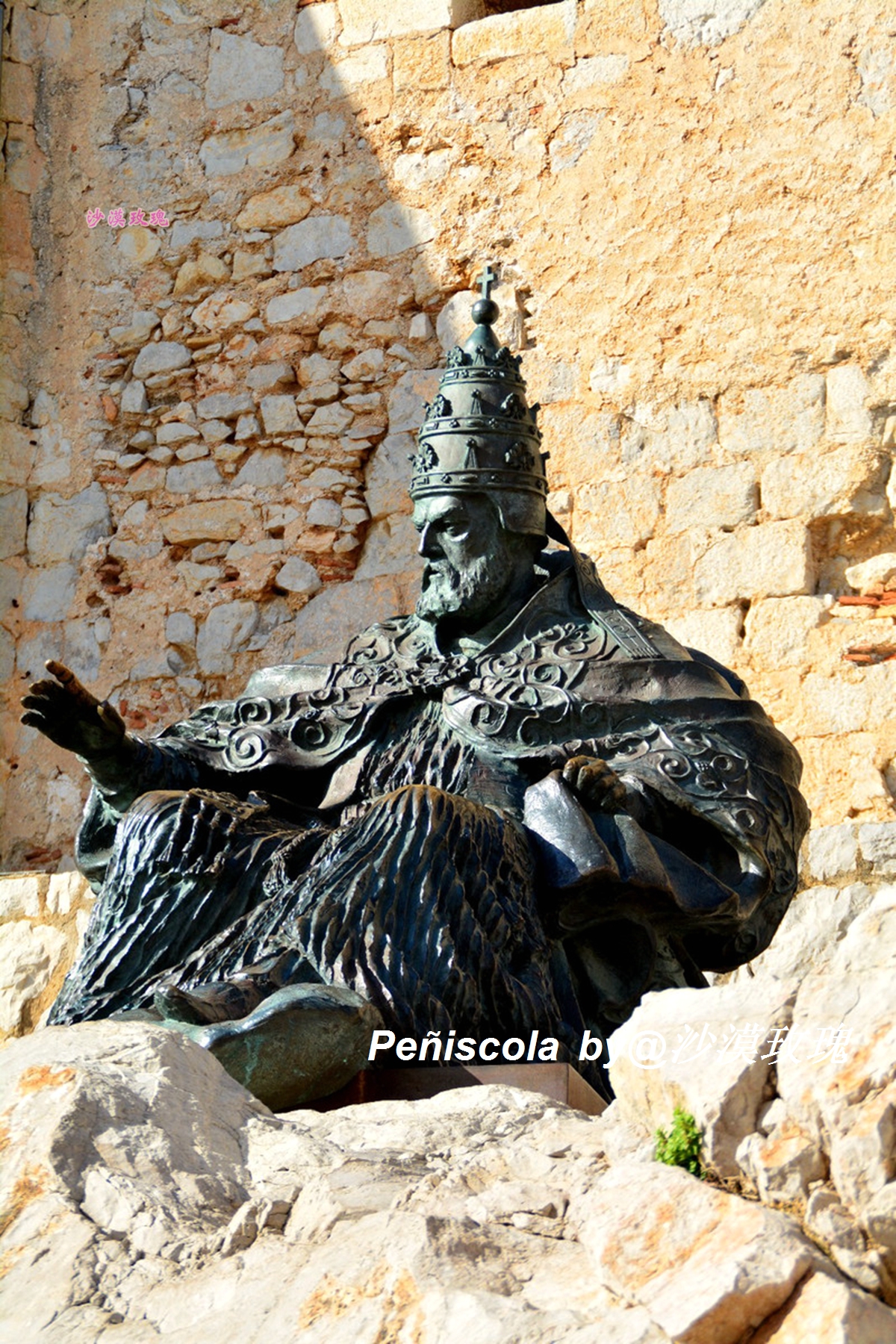 西班牙人的蓝白小镇，鲜为国人所知，《权力的游戏》外景地