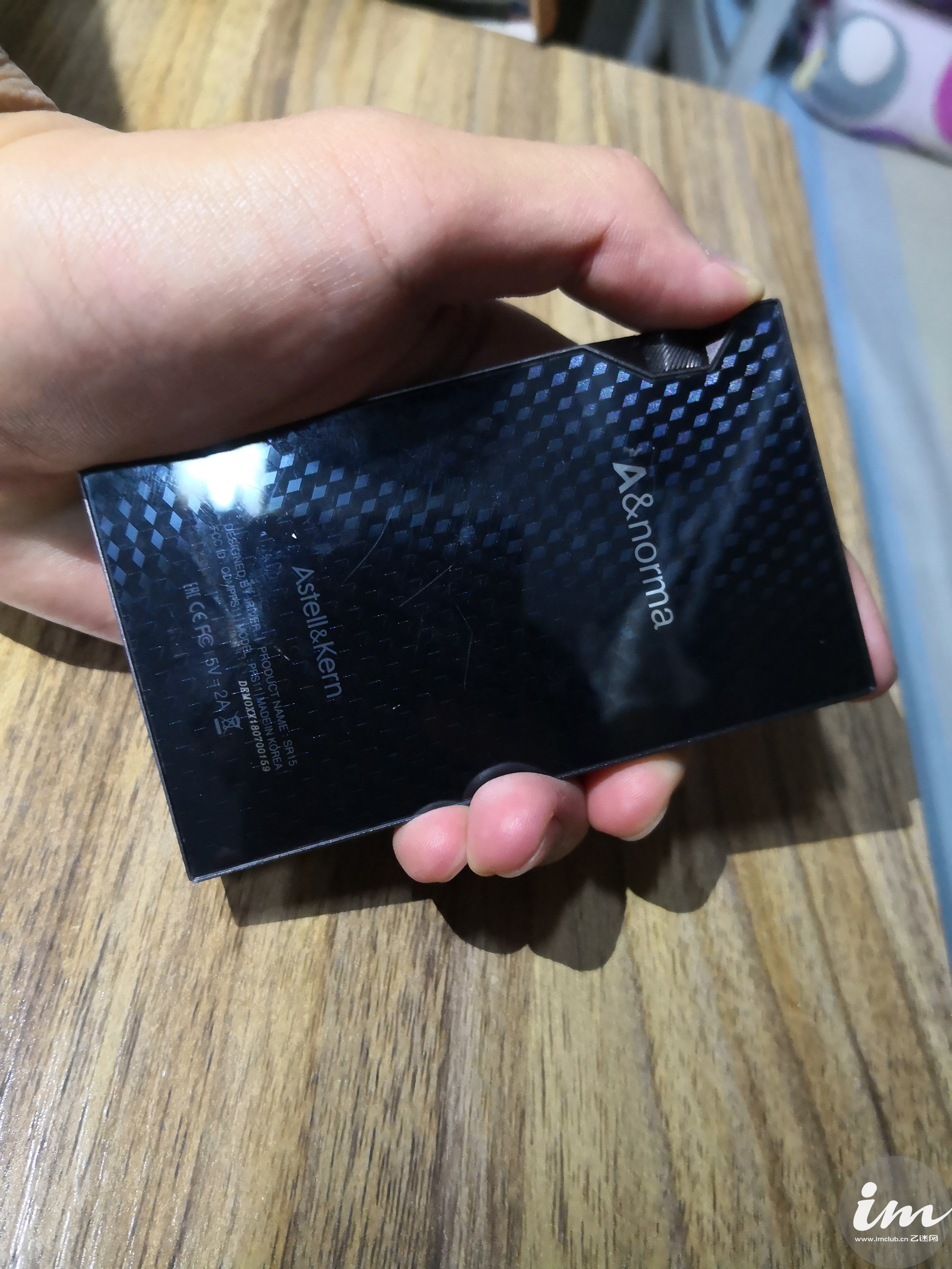 sr15和zx300区别,sr15艾利和对比索尼zx505