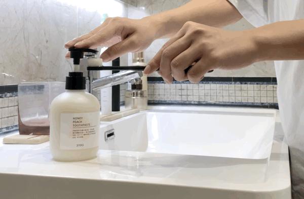 濂冲＋鍙ｈ厰棣欐按鎸佷箙鐣欓,濂介椈鍙ｈ厰鍠烽浘棣欐按