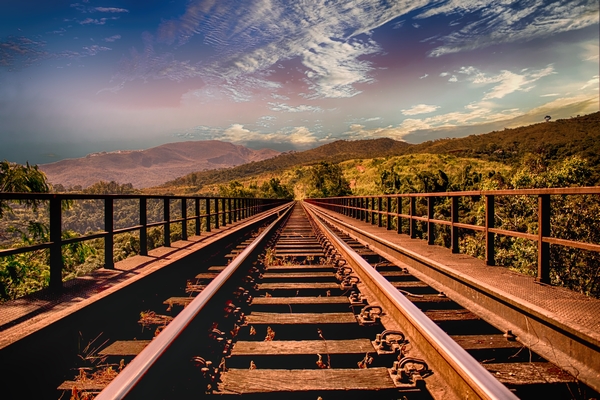 享受无聊的旅人乘火车穿越欧亚一站一景目不暇接