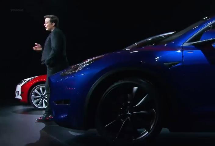 新版印钞机？特斯拉ModelY这款车究竟怎么样？