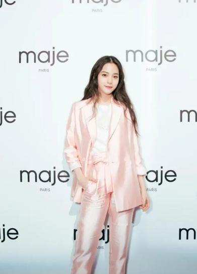 西装怎么穿不重样变时髦不费力,西装如何穿搭优雅大气又高级