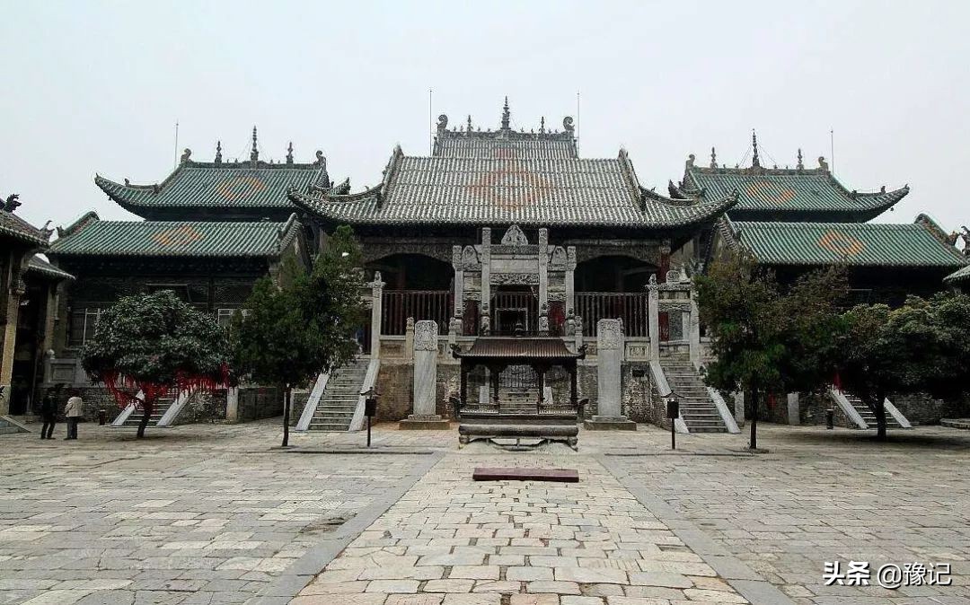 沙河孕育出胡辣汤江湖的双子星，逍遥镇和北舞渡谁更对河南人的胃