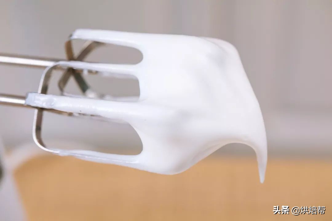 蛋糕抹面的技巧和手法在家自己做,一款不用抹面就可以完成的蛋糕