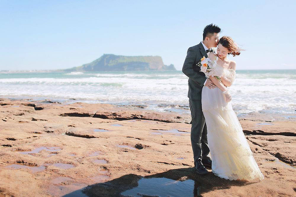 旅拍婚纱照穿搭教程，教你成为朋友圈里最洋气的新人！