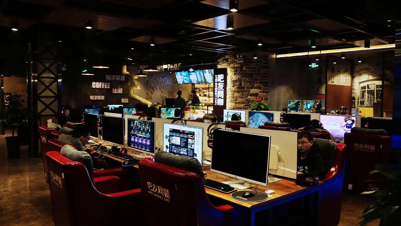 网吧东西丢失,网吧里丢失的手机