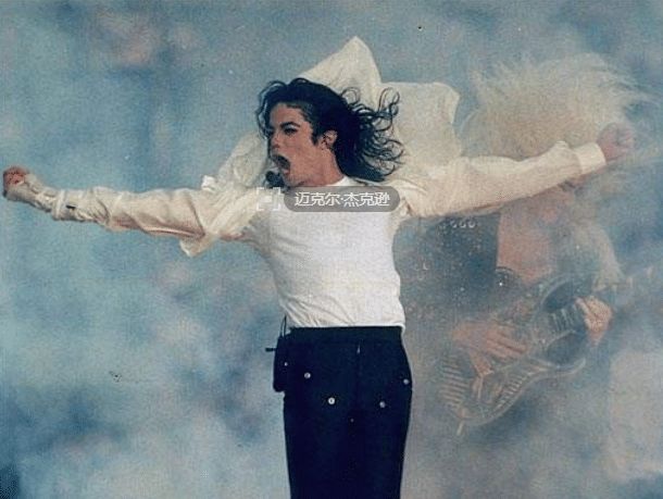 迈克尔杰克逊和女儿照片大全,迈克尔杰克逊的女儿颜值担当