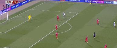 6.4分!全队倒数第1!C罗情绪失控,抗议离场+怒摔队长袖标