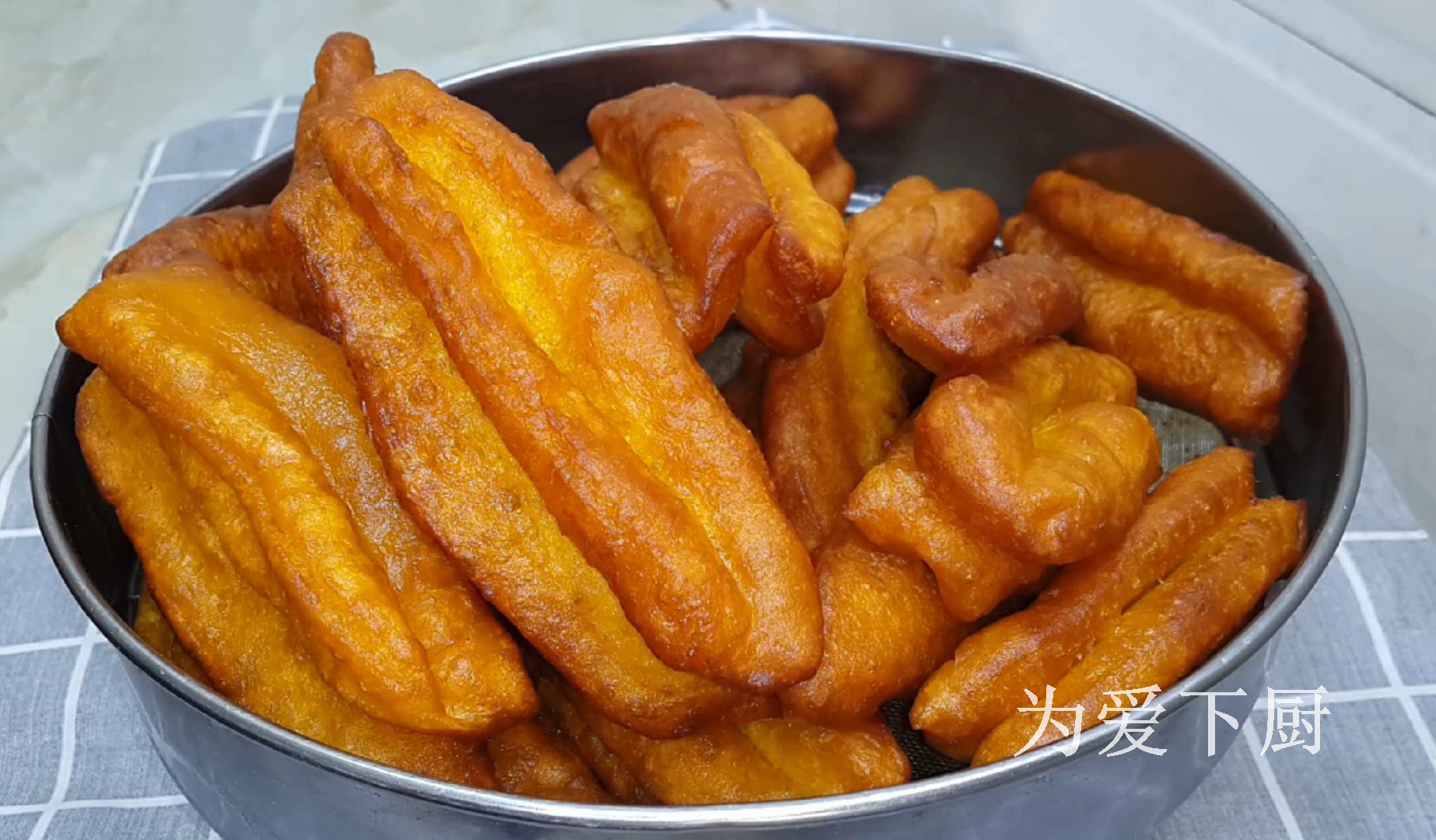 油条怎样吃才能最好吃,教你油条最正确的做法